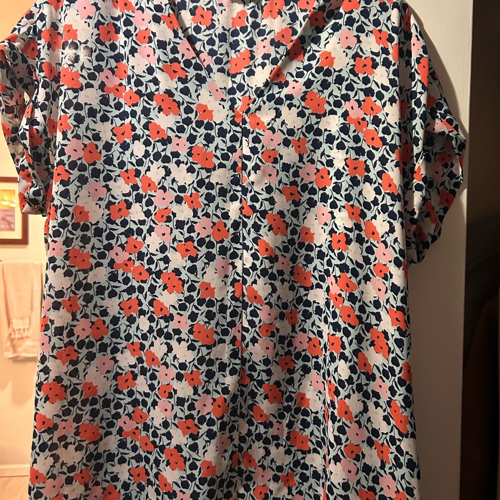 Pleione Floral V-Neck Short Sleeve Top — Coral, Pink & Navy